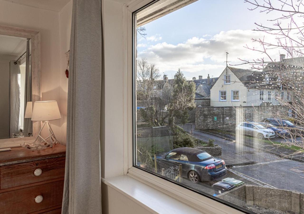 Modern 2 Bd W/ Garden In The Heart Of Tetbury! Villa Bagian luar foto